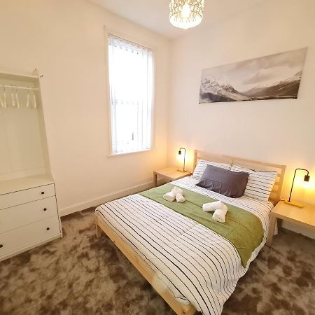 뉴캐슬어폰타인 Large 3 Bed Flat, Free Parking 아파트 외부 사진