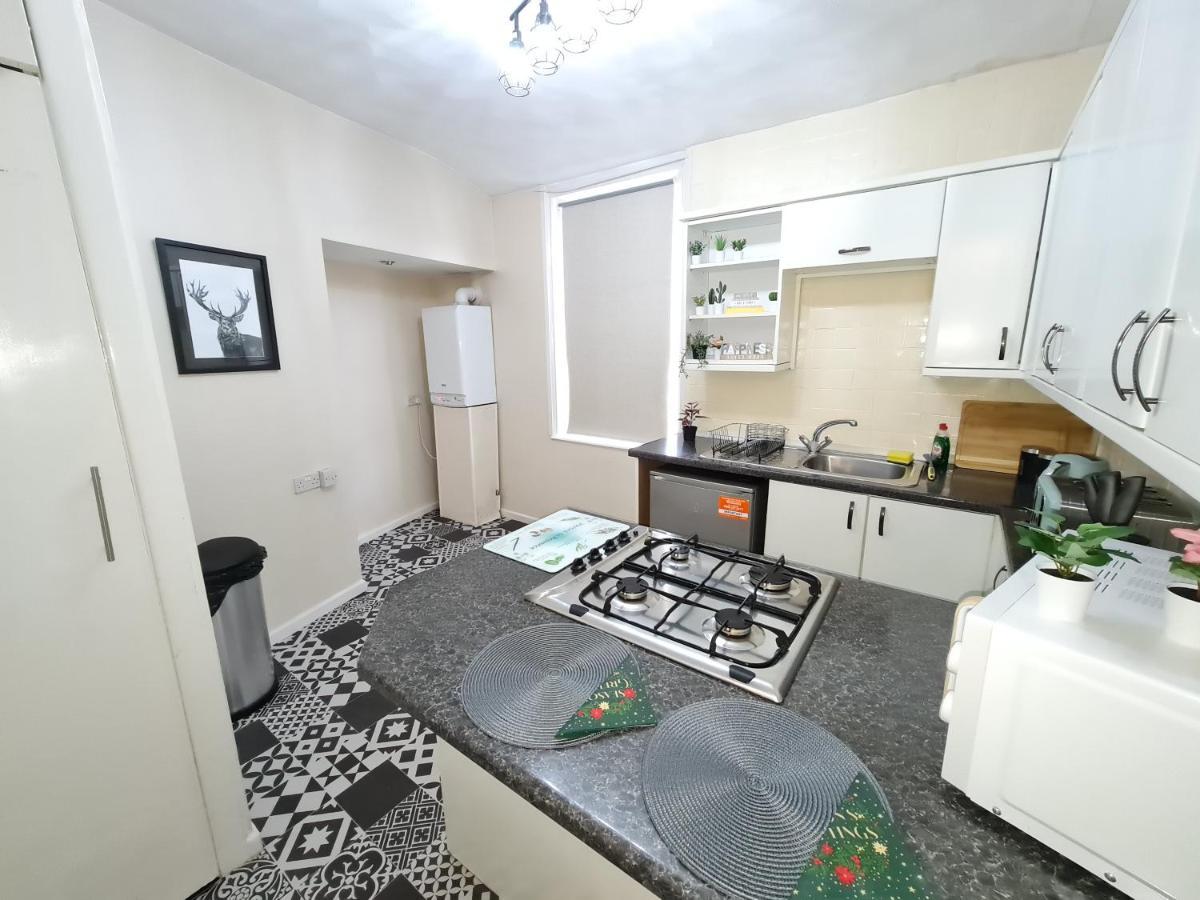 뉴캐슬어폰타인 Large 3 Bed Flat, Free Parking 아파트 외부 사진