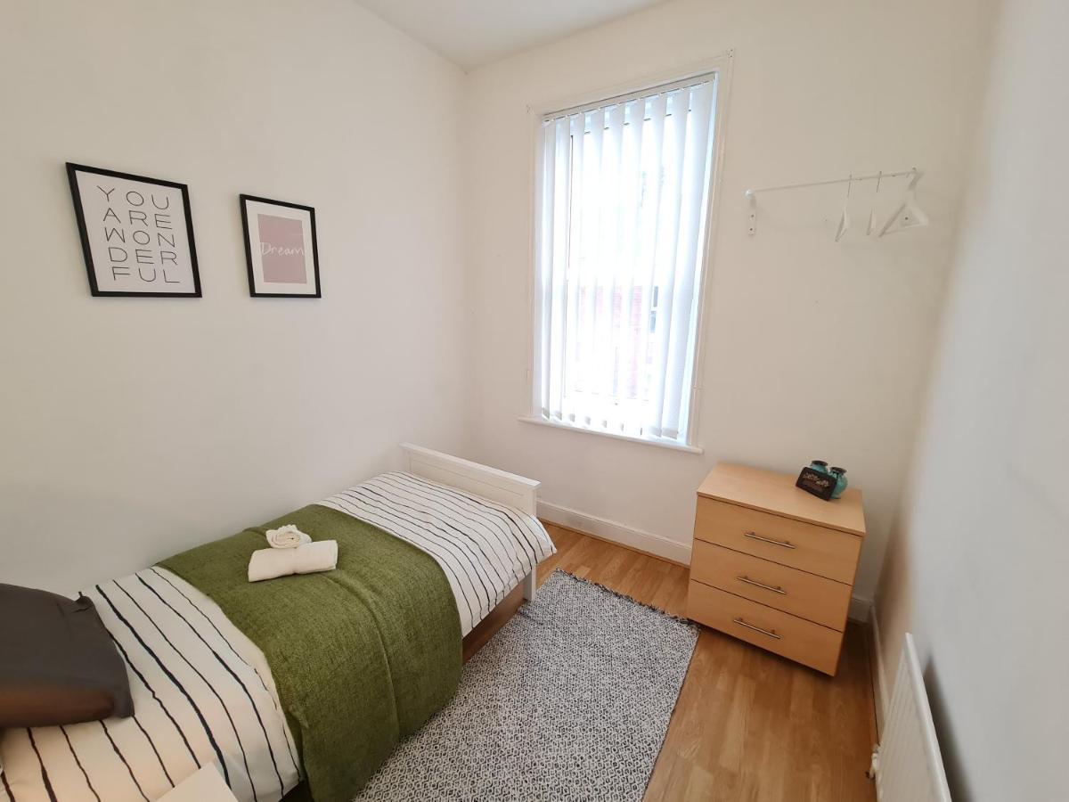 뉴캐슬어폰타인 Large 3 Bed Flat, Free Parking 아파트 외부 사진