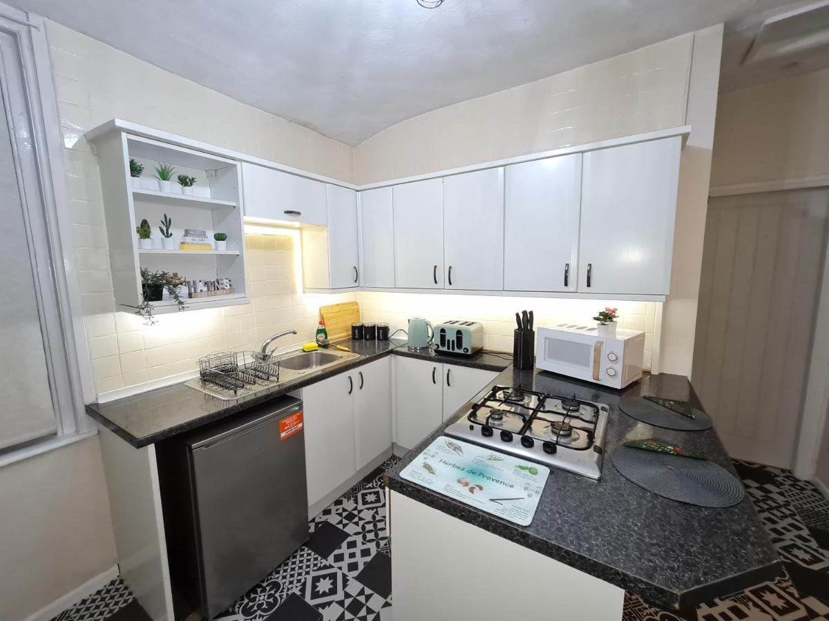 뉴캐슬어폰타인 Large 3 Bed Flat, Free Parking 아파트 외부 사진